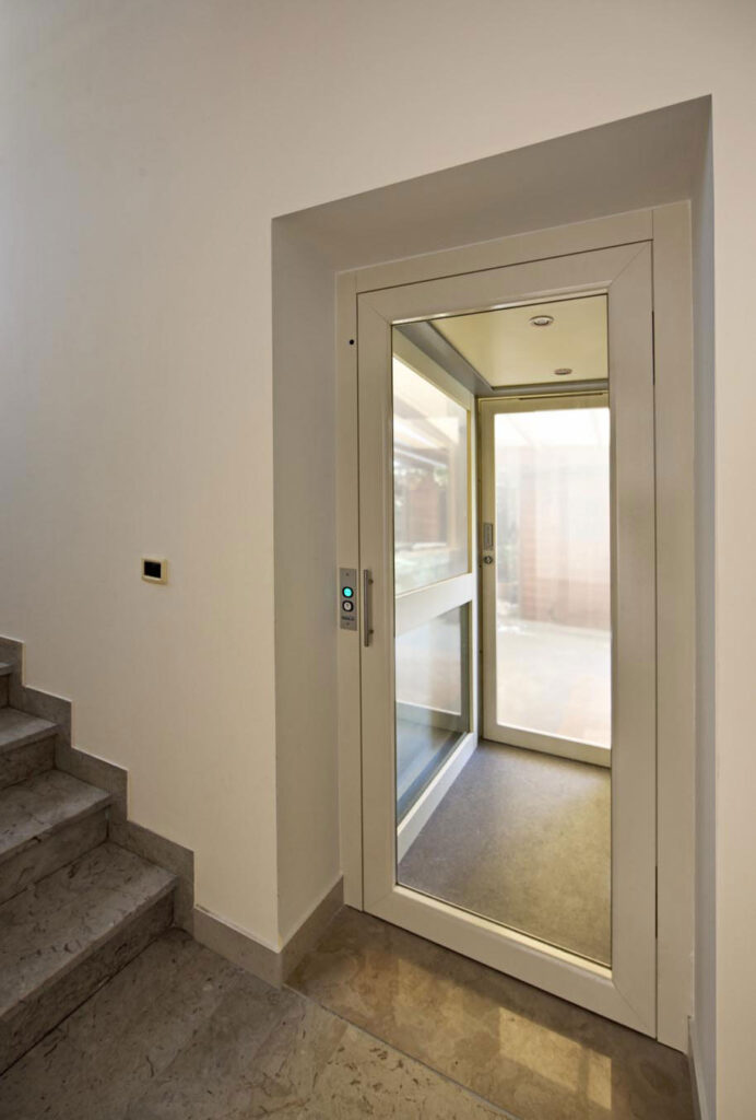 Mini ascensore a Senigallia