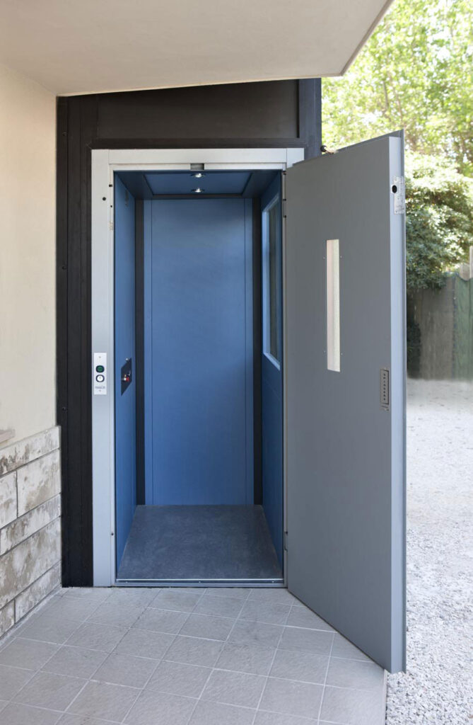 Piattaforma Elevatrice a Senigallia