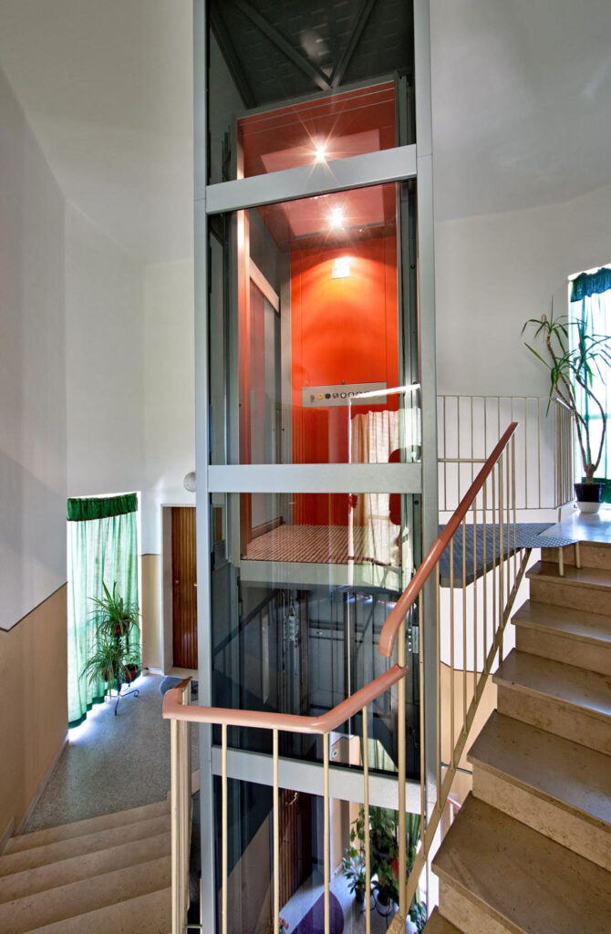 Piattaforma Elevatrice a Senigallia